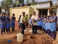 5-12-18 న బుధవారం ఉదయం సంకవరం మండలం కొంతంగి కొత్తూరు మండల ప్రజాపరిషత్ ప్రాథమికోన్నత పాఠశాల లో పీఠాధిపతి డా.ఉమర్ ఆలీషా స్వామి, స్కూల్ హెడ్ మాస్టర్ శ్రీ కె.వీ.కె ఉమామహేశ్వరరావు గార్లు పాఠశాల ఆవరణలో మొక్క నాటినారు
