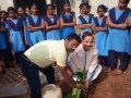 5-12-18 న బుధవారం ఉదయం సంకవరం మండలం కొంతంగి కొత్తూరు మండల ప్రజాపరిషత్ ప్రాథమికోన్నత పాఠశాల లో పీఠాధిపతి డా.ఉమర్ ఆలీషా స్వామి, స్కూల్ హెడ్ మాస్టర్ శ్రీ కె.వీ.కె ఉమామహేశ్వరరావు గార్లు పాఠశాల ఆవరణలో మొక్క నాటినారు