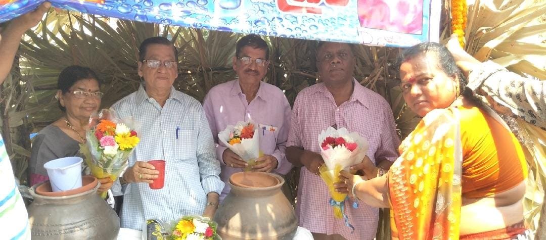 27 ఏప్రిల్ 2019 న “ఉమర్ అలీషా రూరల్ డెవలప్మెంట్ ట్రస్ట్” వారు విశాఖపట్నం, అల్లిపురం, నేరళ్ళకోనేరు జంక్షన్ వద్ద చలివేంద్రం ఏర్పాటు చేసినారు.