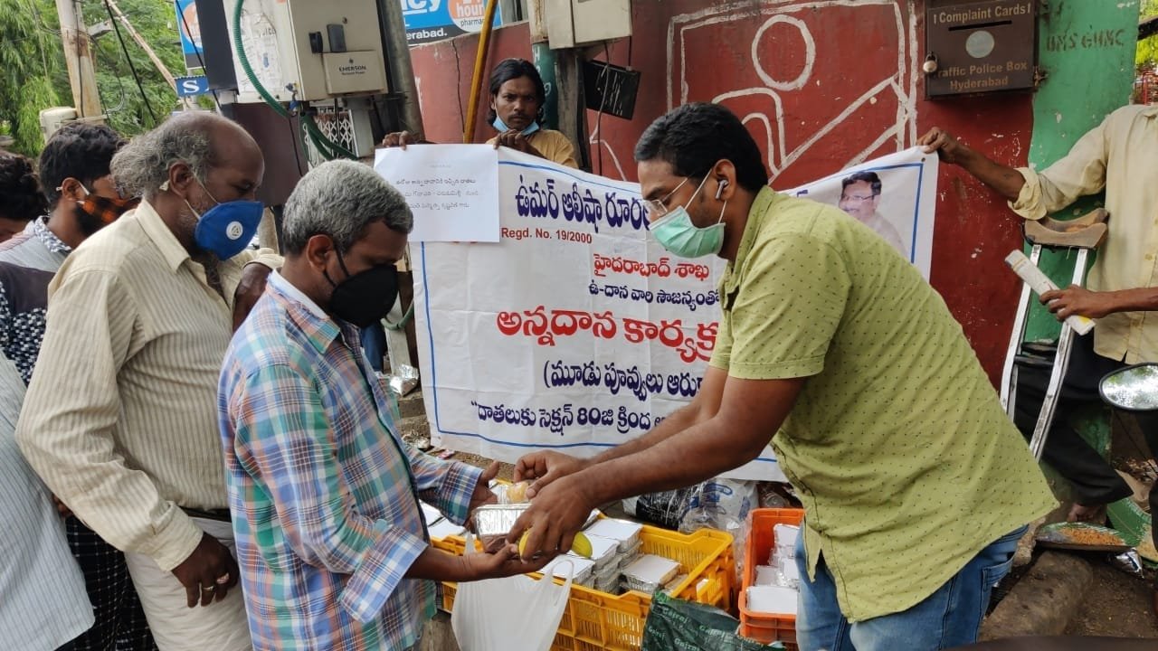 UARDT distributed food packets to 1200 Beneficiaries at Niloufer Hospital, Hyderabad – 01st June 2021