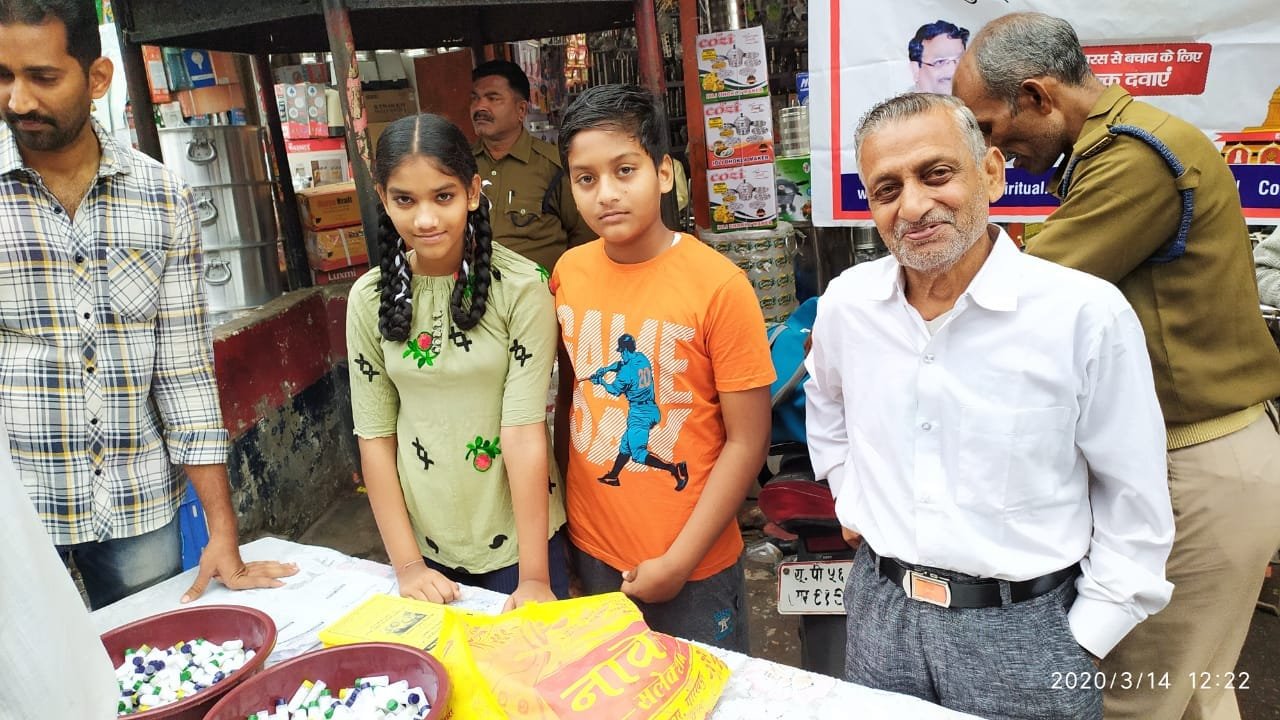 Coronavirus preventive medicine distributed by UARDT at Police Pole, Alinagar Chowk, Gorakhpur on 14-March-2020