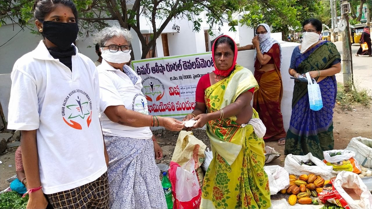 UARDT has distributed Free Masks at Vanasthalipuram, Hyderabad on 17-Apr-2020